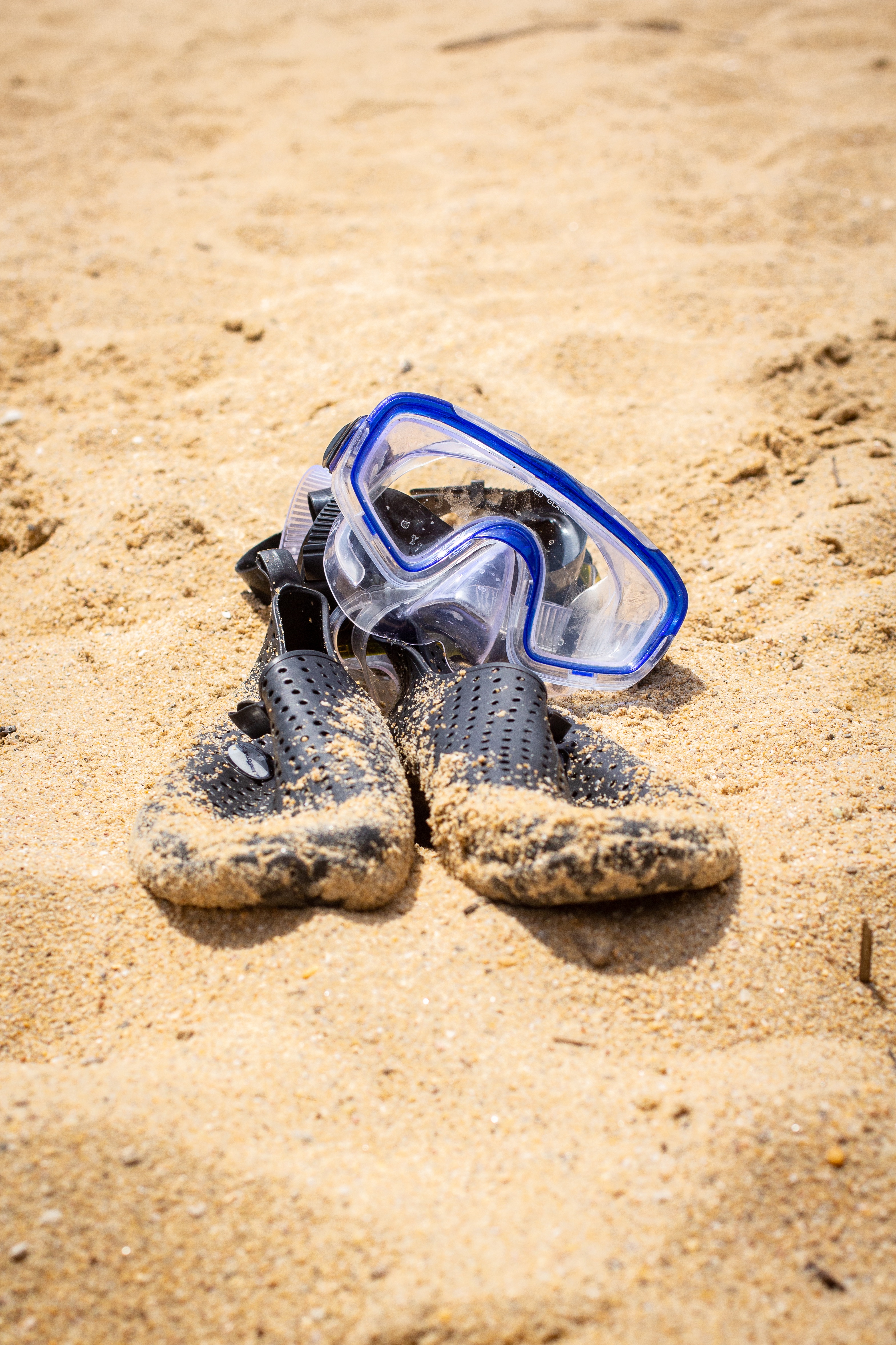masque et tuba dans le sable