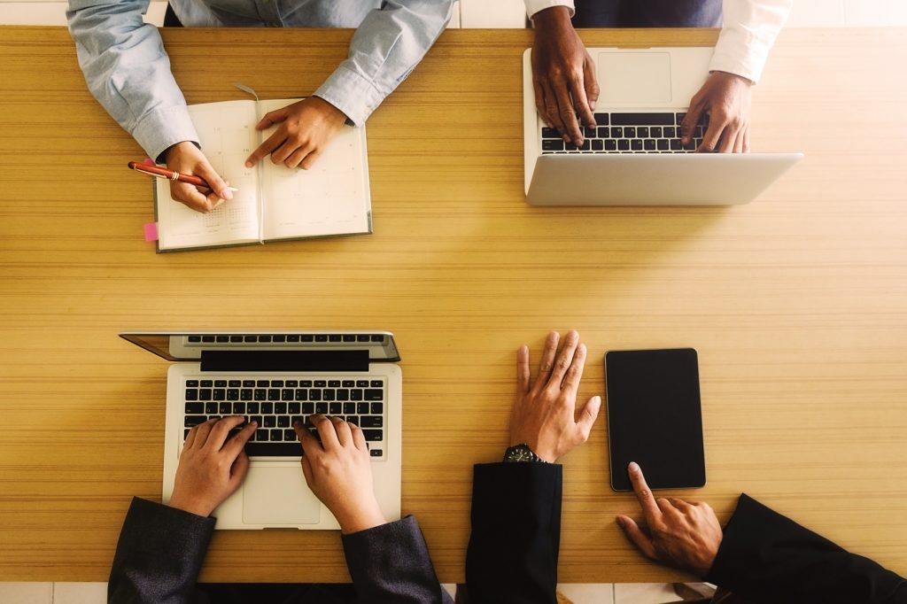 ordinateurs et tablettes